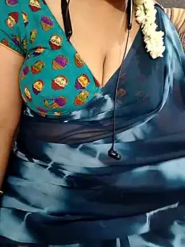 Yours_Radika from StripChat is Freechat