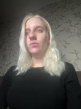 YourSunnyBabyLove from StripChat is Freechat