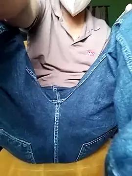 YourTarzan from StripChat is Freechat