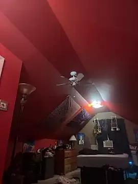 Yourtrippyhippy from StripChat is Freechat