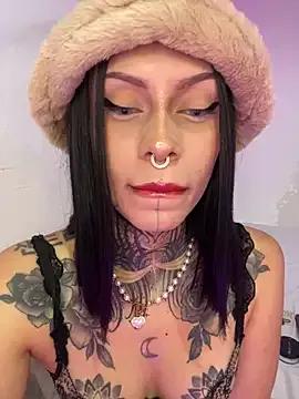 zaraykim_ from StripChat is Freechat