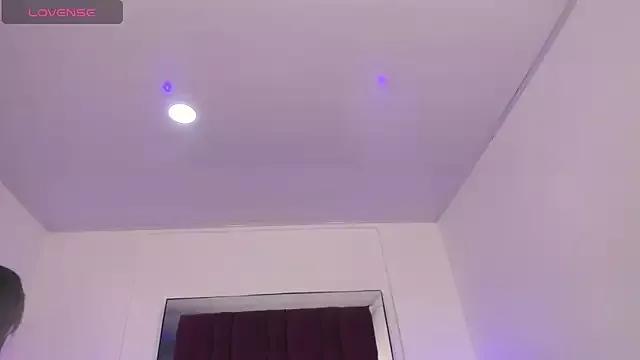 zephyra-angels from StripChat is Freechat