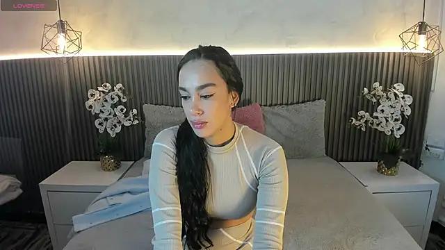 ZOETTAYLOR from StripChat is Freechat
