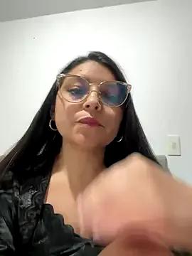 Photos of Zui_Rouse from StripChat is Freechat