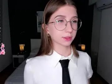 portia_bubbles — GOAL: For a good start [17 tokens remaining] lets get to know each other a lil closer  #18 #smalltits #skinny #shy #teen