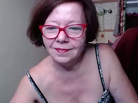 Freechat Adelewildx on StripChat