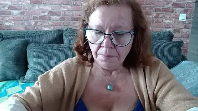 Freechat Adelewildx on StripChat