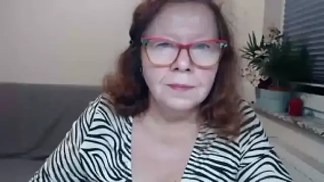 Freechat Adelewildx on StripChat